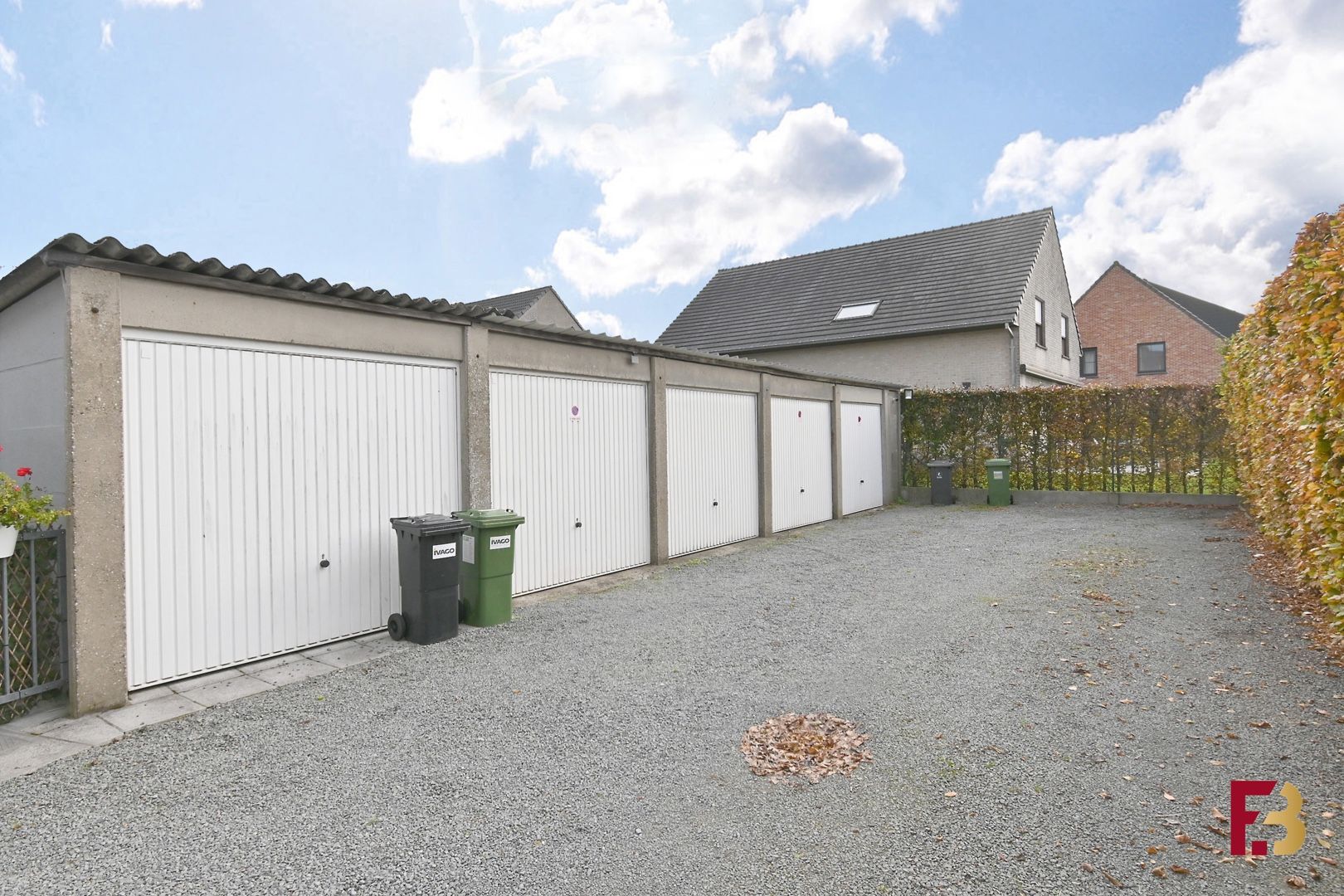 Gelijkvloersappartement met tuin en twee garages in hartje Zwijnaarde foto 20