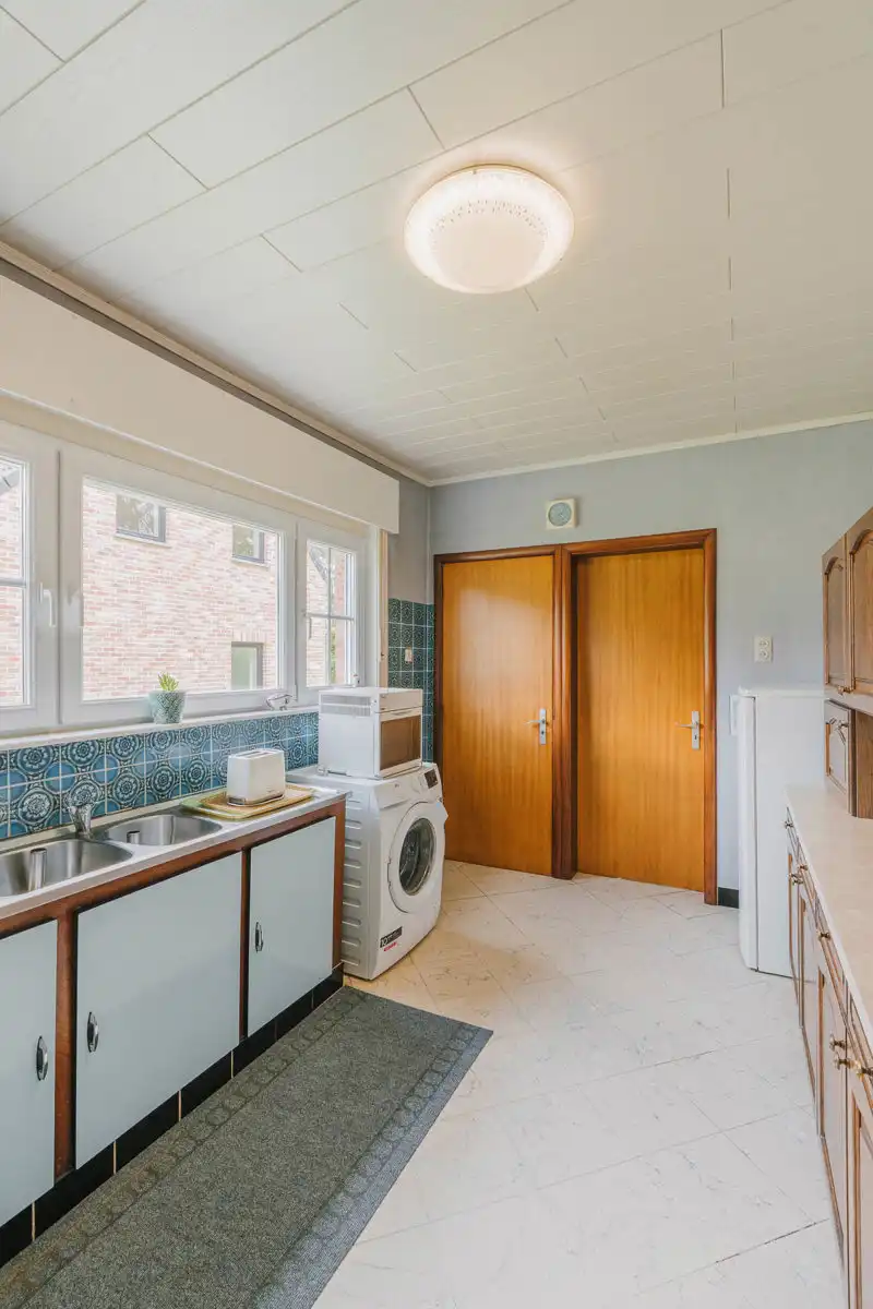 Charmante, te renoveren woning in mooie doodlopende straat foto 10