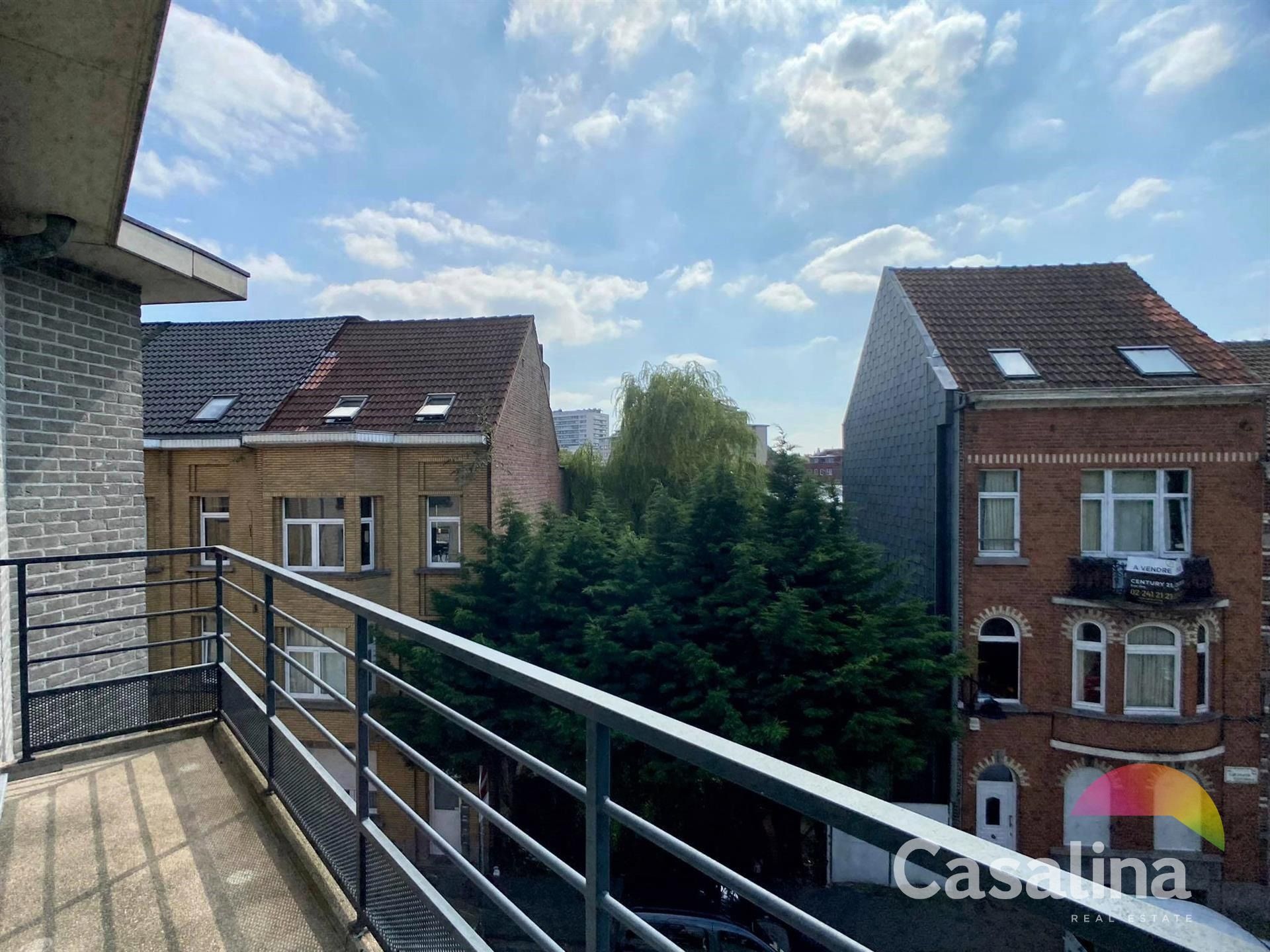 Moderne duplex 95m² met terras, parking en kelder foto 14