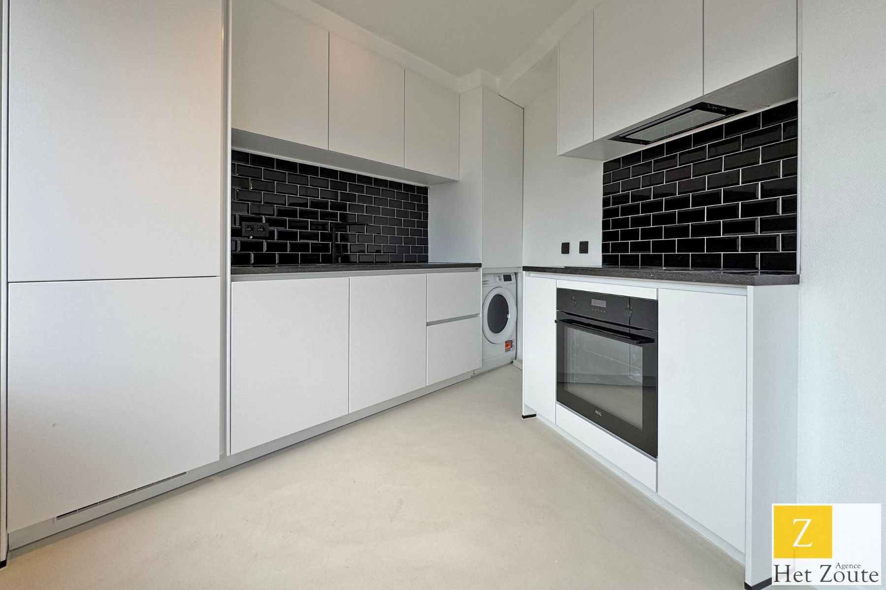 Vernieuwd hoekappartement in residentiële buurt te Knokke foto 4