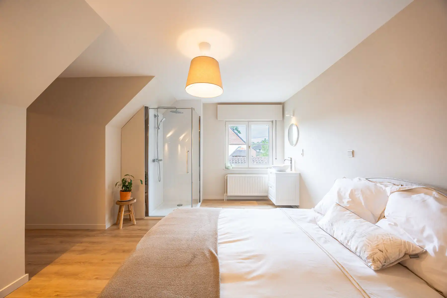 Prachtig gemoderniseerde, instapklare gezinswoning foto 18