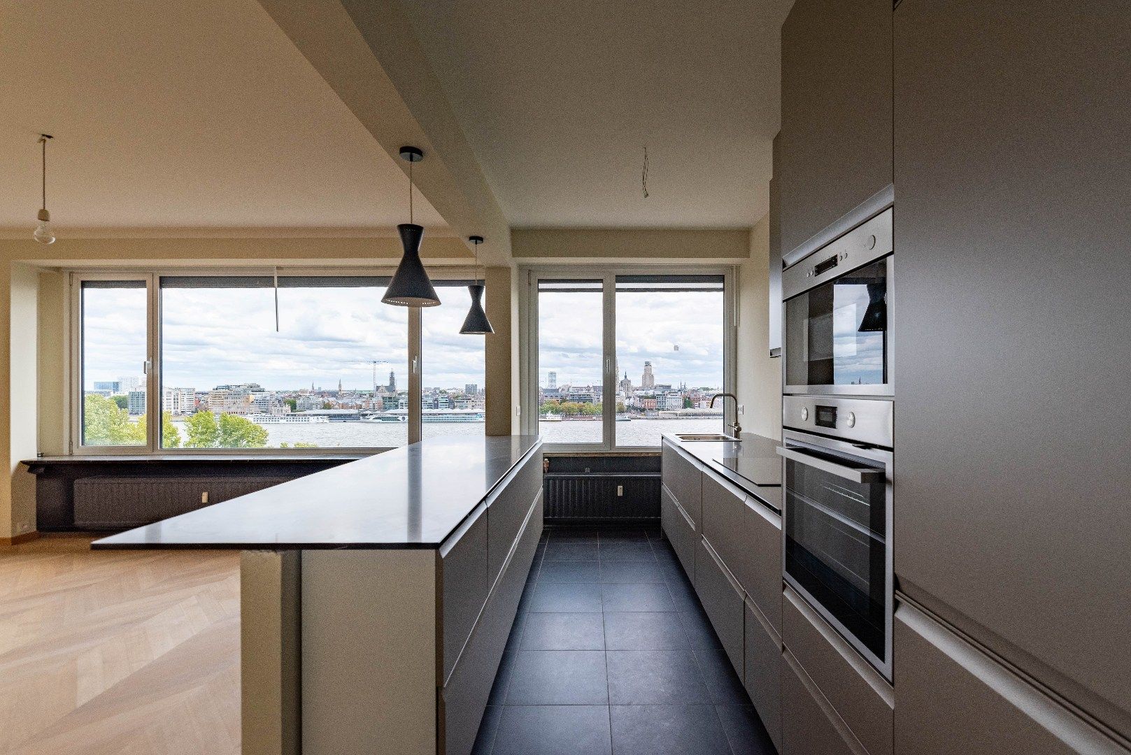 Ruim appartement met terras foto 8