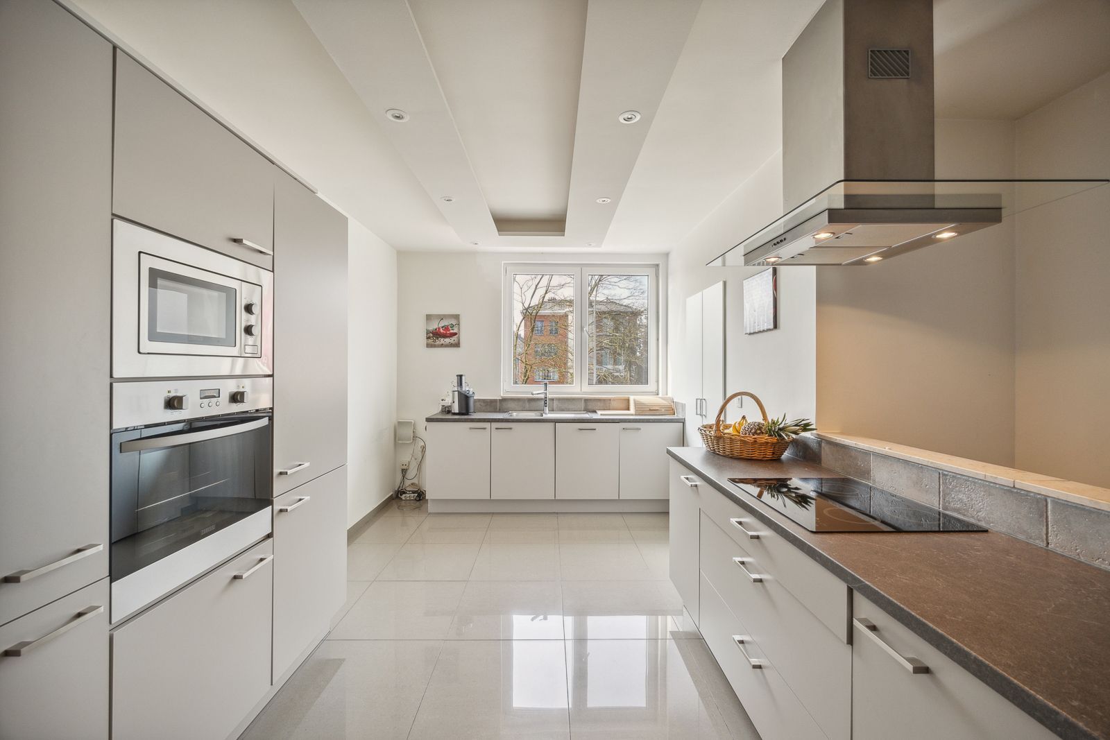 Instapklare duplex met commerciële ruimte op goede locatie te Brasschaat! foto 6