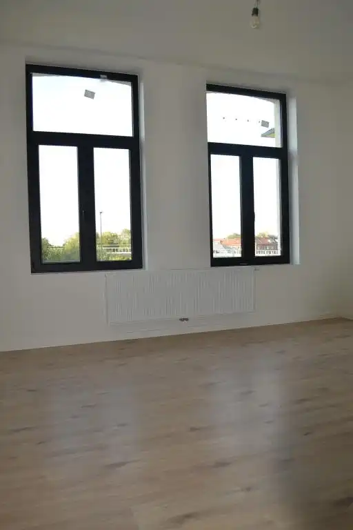 Gerenoveerde woning - Centrale ligging en instapklare staat! foto 13