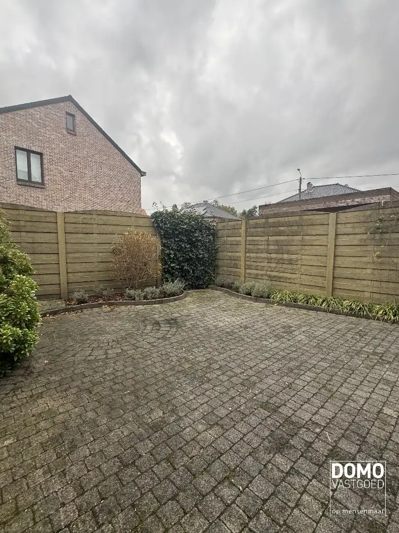 GEZELLIGE RIJWONING NABIJ HET CENTRUM VAN HASSELT foto 8