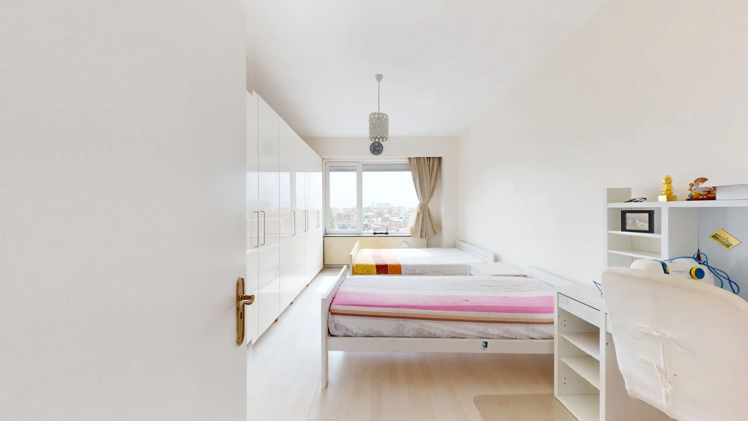 ANTWERPEN -  2 slaapkamer appartement met zicht op Stadspark foto 4