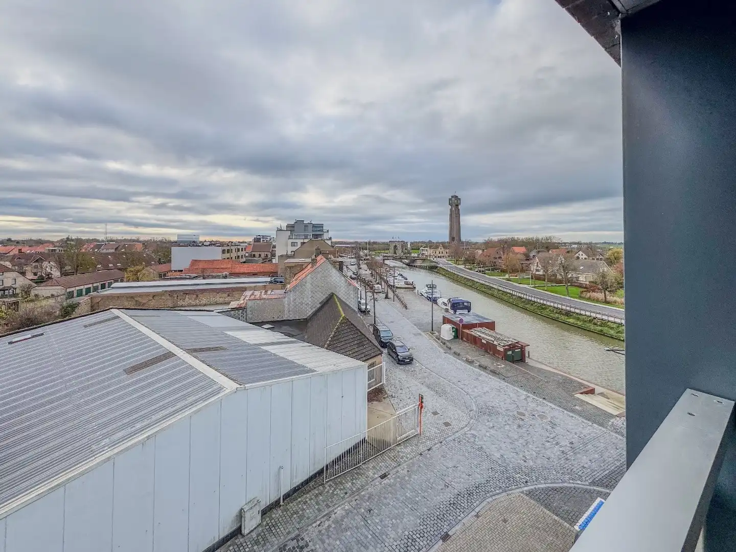 Ruim appartement met 2 slaapkamers en terras met prachtige vergezichten! foto 16