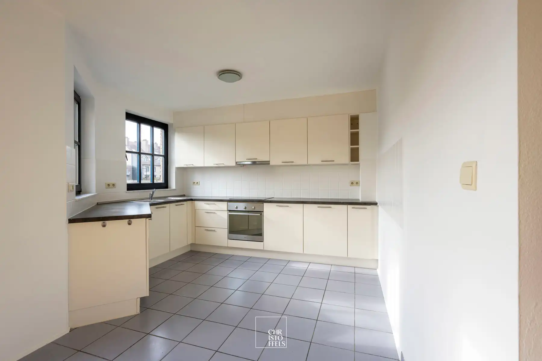3 slaapkamer appartement van 187 m² met terras van ca 35m² gelegen in het centrum van Lanaken foto 5