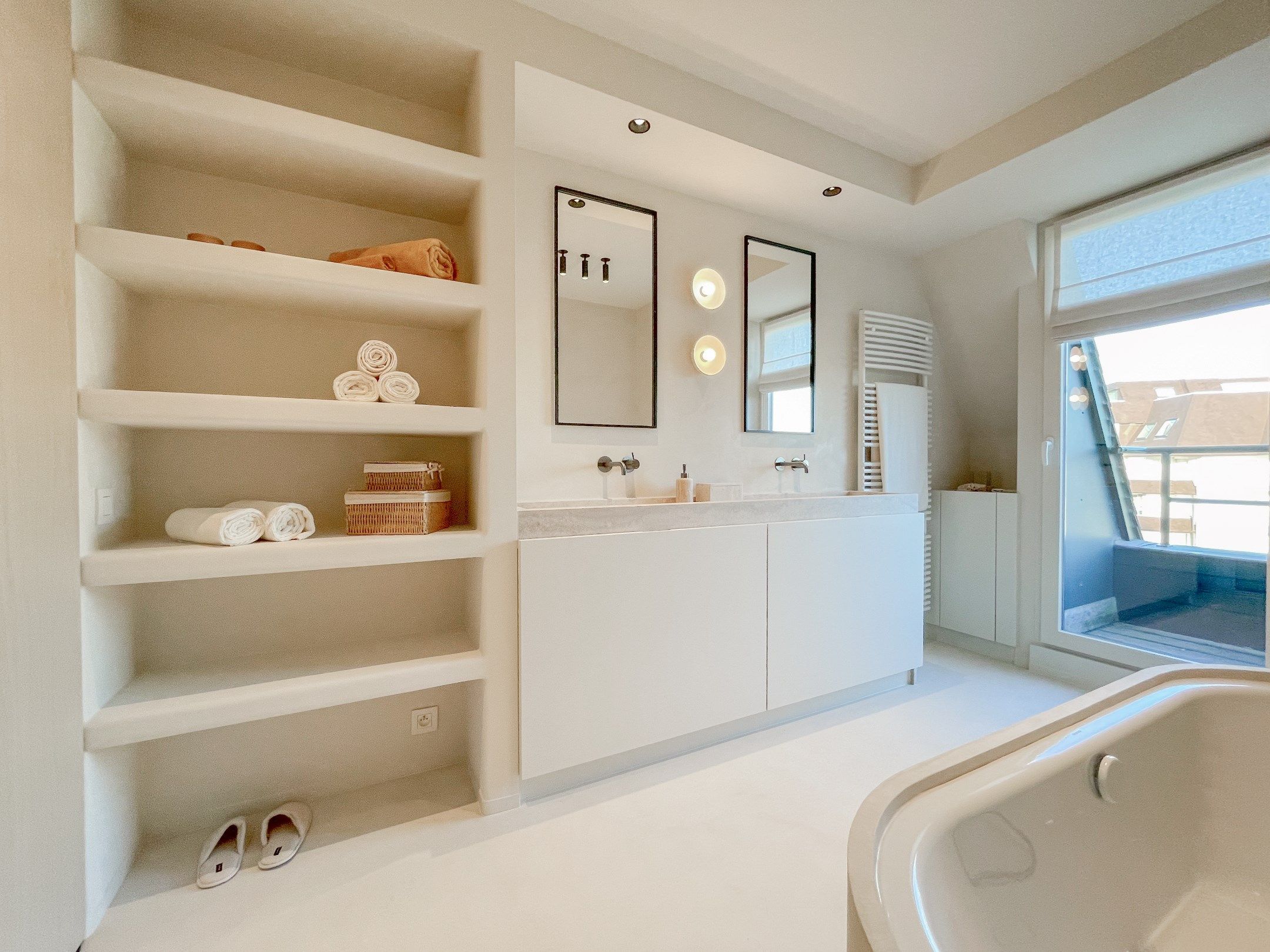 Uniek gelegen hoekappartement met ruime terrassen gelegen op de Wandeldijk in het Zoute. foto 19