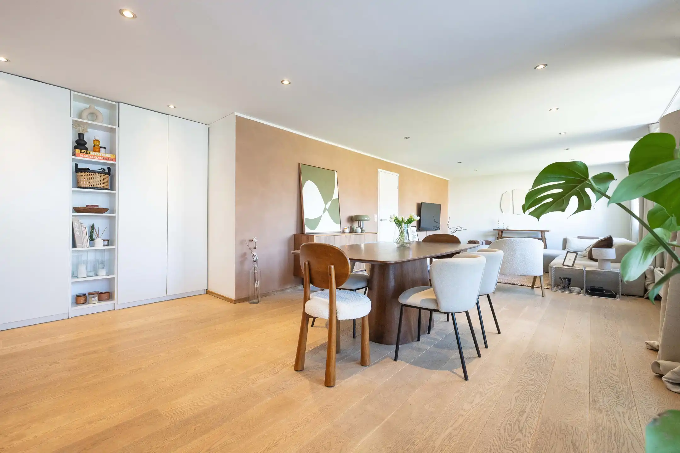 Gerenoveerd appartement met vrij uitzicht op het park foto 3