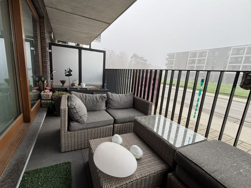 Uitstekend gelegen 2-slpk appartement met terras, autostaanplaats en kelderberging foto 15