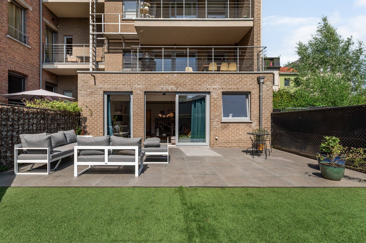 Gezellig instapklaar gelijkvloers appartement met 3 SLPK en een ruim tuin/terras in Antwerpen! foto 16