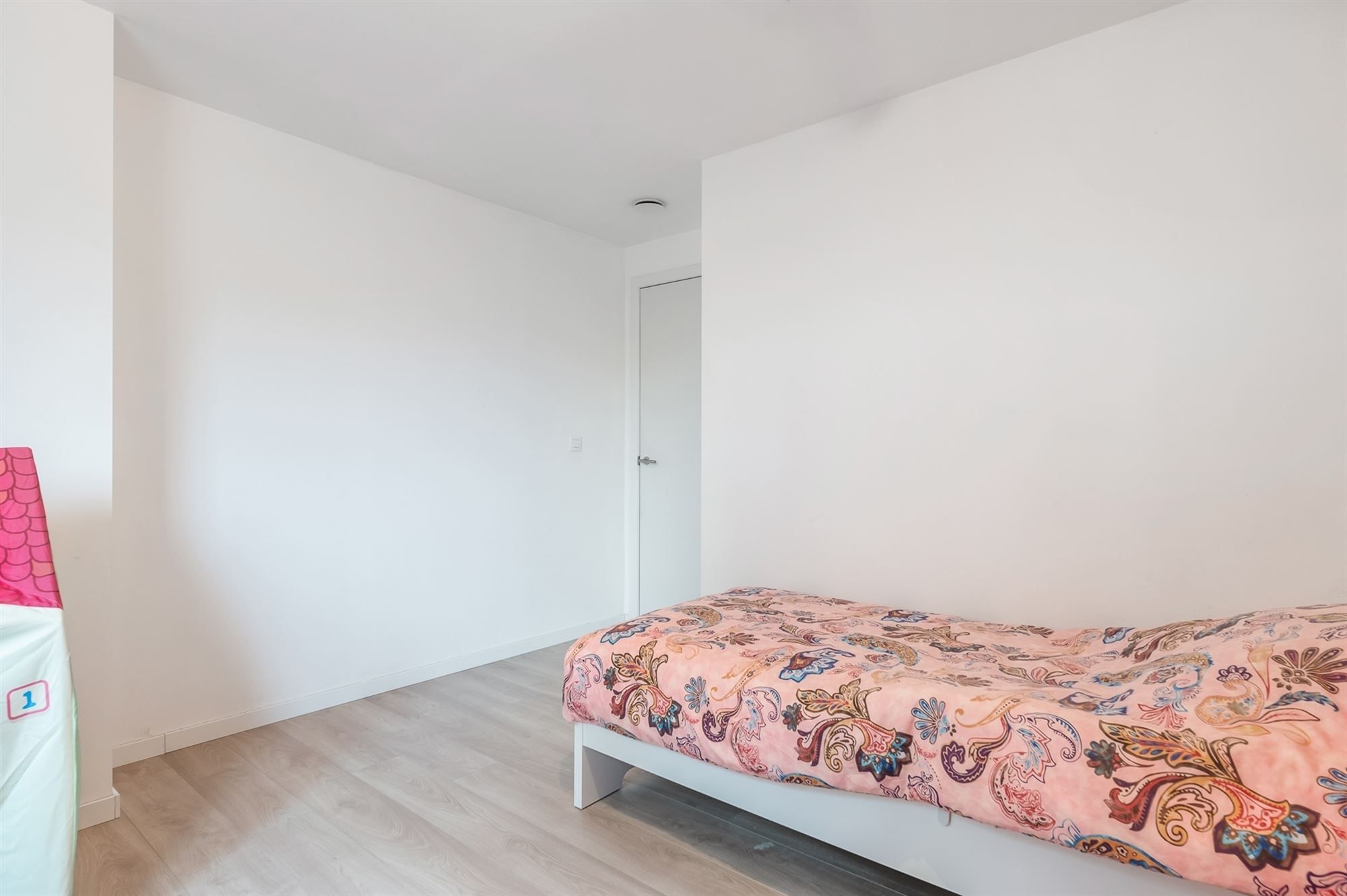 RECENTE, RUIME, ENERGIEZUINIGE WONING MET MOGELIJKHEID TOT APPARTEMENT OP ZOLDERVERDIEPING foto 18