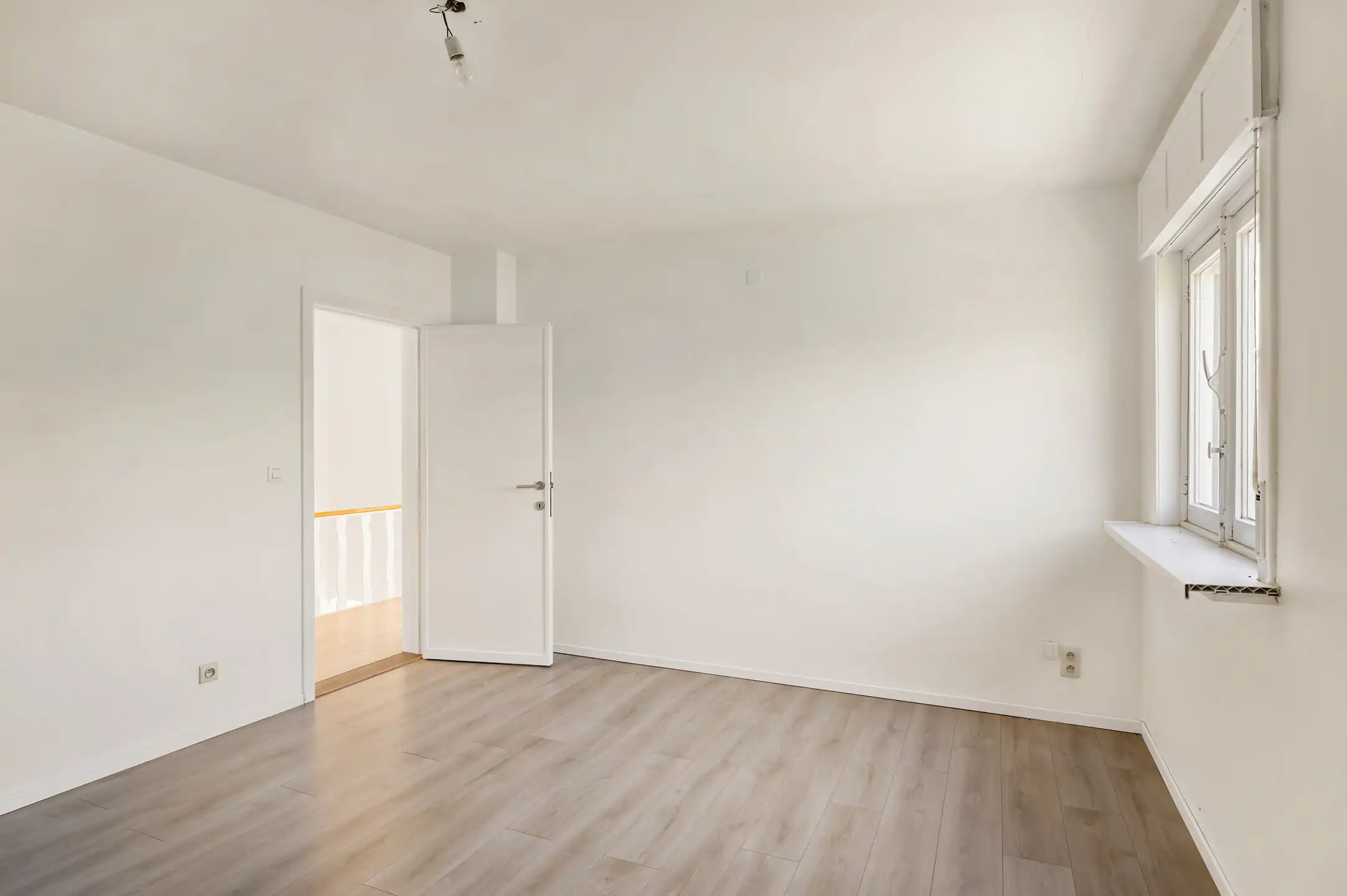 Rustig gelegen en energiezuinige woning met 3 slaapkamers op een prachtig perceel van 381 m² foto 16