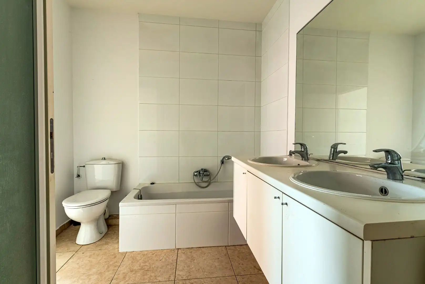 Licht appartement met ruim terras nabij Portugezenhof foto 12