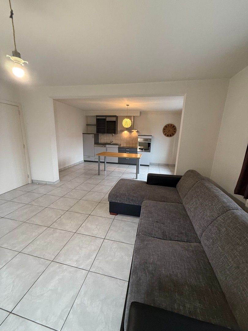 Instapklaar appartement met 1 slaapkamer pal in het centrum van Diepenbeek. foto 10