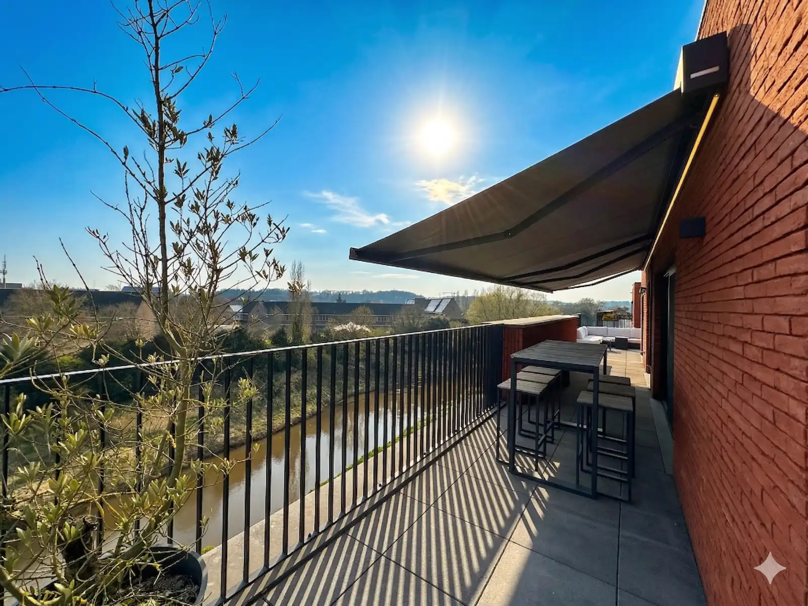 Unieke Penthouse met Panoramisch Uitzicht & Terrassen Rondom foto 23