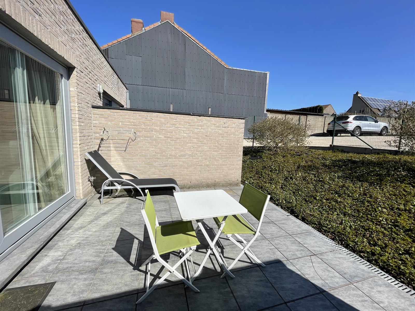 ERONDEGEM - Gelijkvloers appartement met ruim terras foto 4