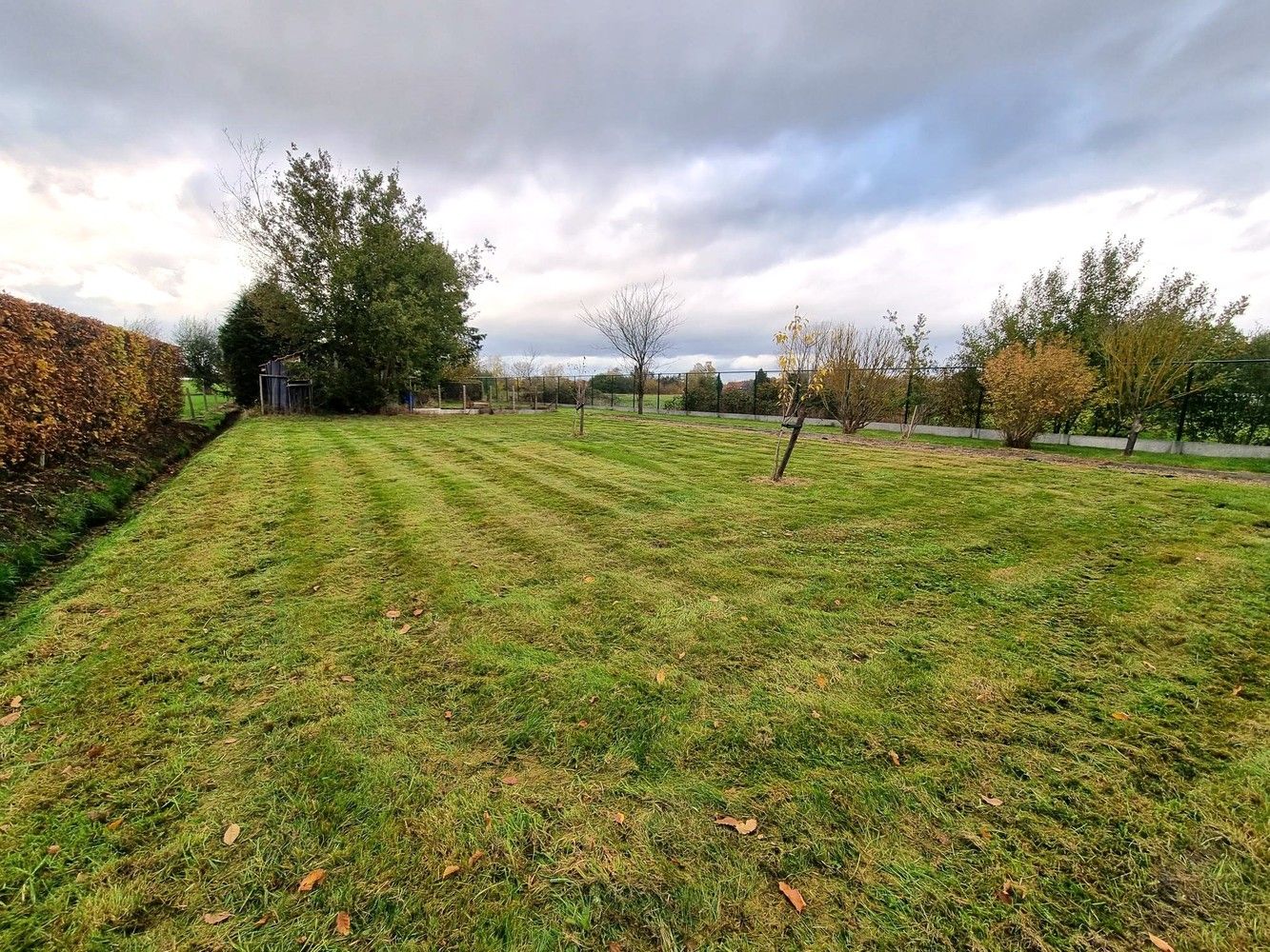 Ruime instapklare gezinswoning met prachtige tuin 28a51ca en uitstekende ligging! foto 2