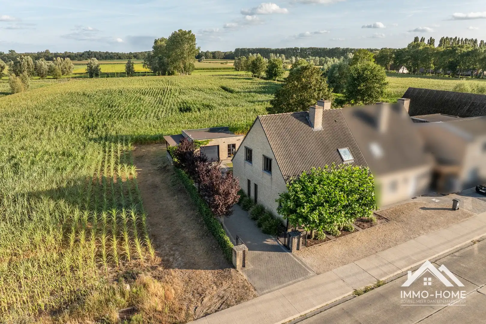 Instapklare HOB met landelijk uitzicht te Moerbeke!  foto {{pictureIndex}}