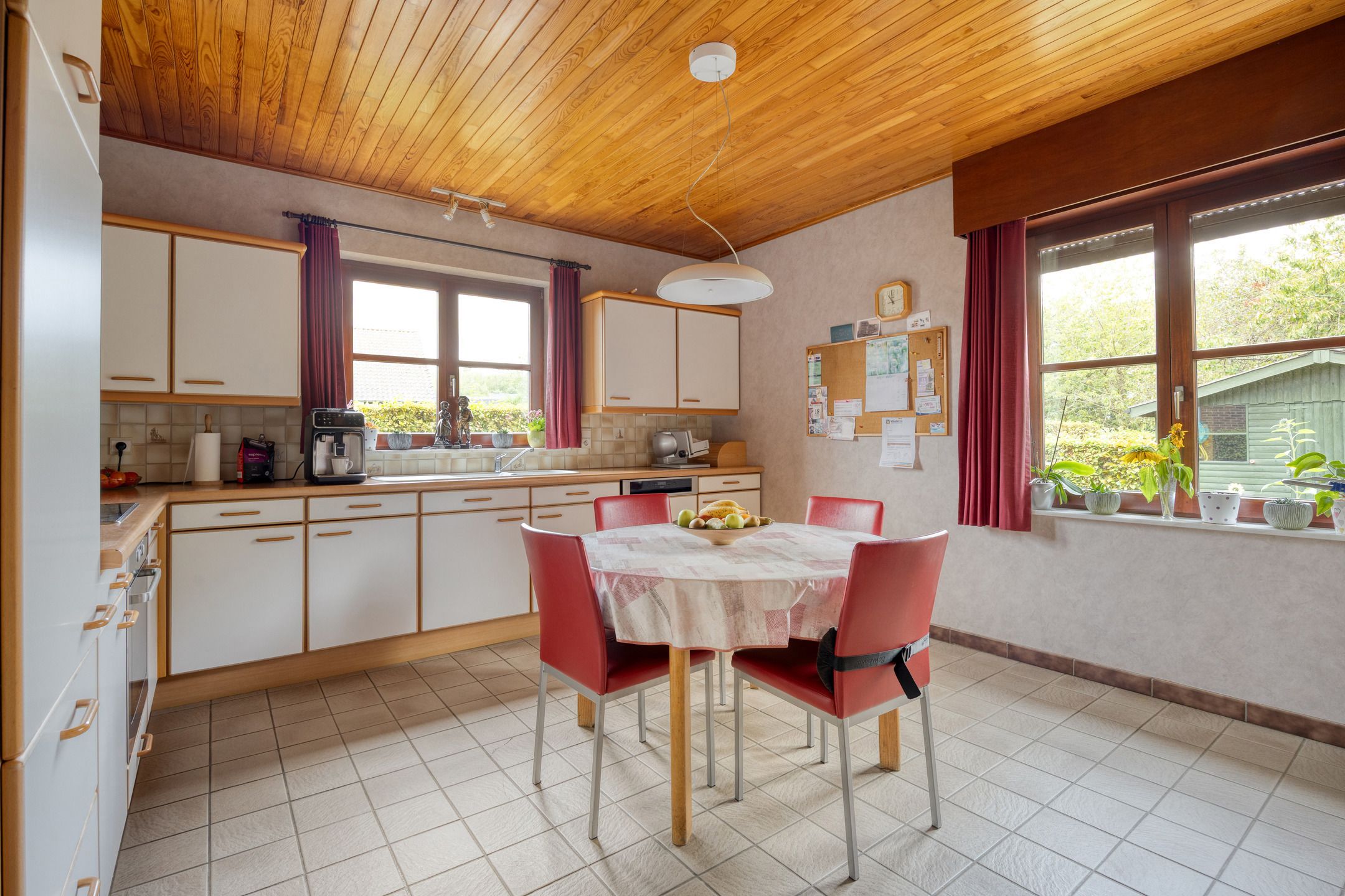 Ruime woning met vier slaapkamers op 9 are te Rotselaar foto 7