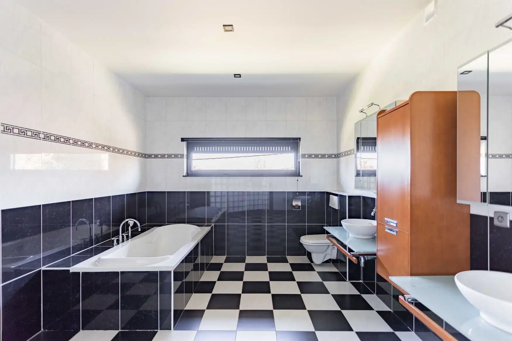 Exclusieve villa met bedrijfsgebouwen op toplocatie in Sint-Laureins foto 15
