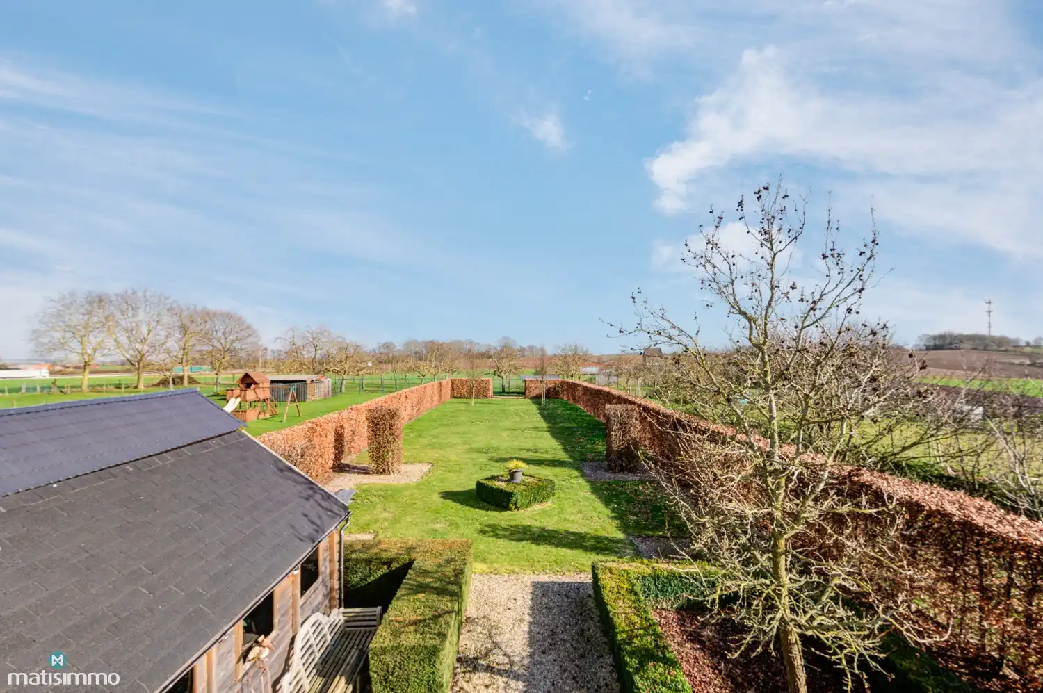 INSTAPKLARE EN ENERGIEZUINIGE WONING MET INPANDIGE GARAGE, TUINKAMER, KELDER EN RUIME TUIN TE ELST foto 38