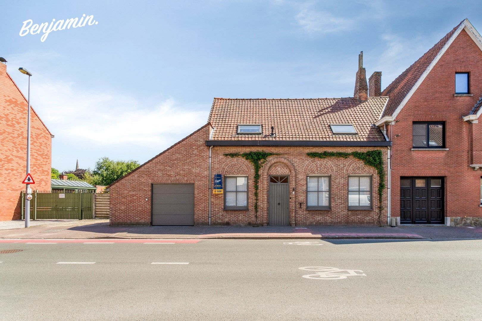 Ruime halfopen woning met 4 slaapkamers, zonnige tuin en grote garage in Wervik foto 17