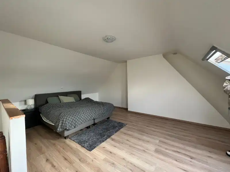 Gerenoveerde woning met tuin en garage! foto 18