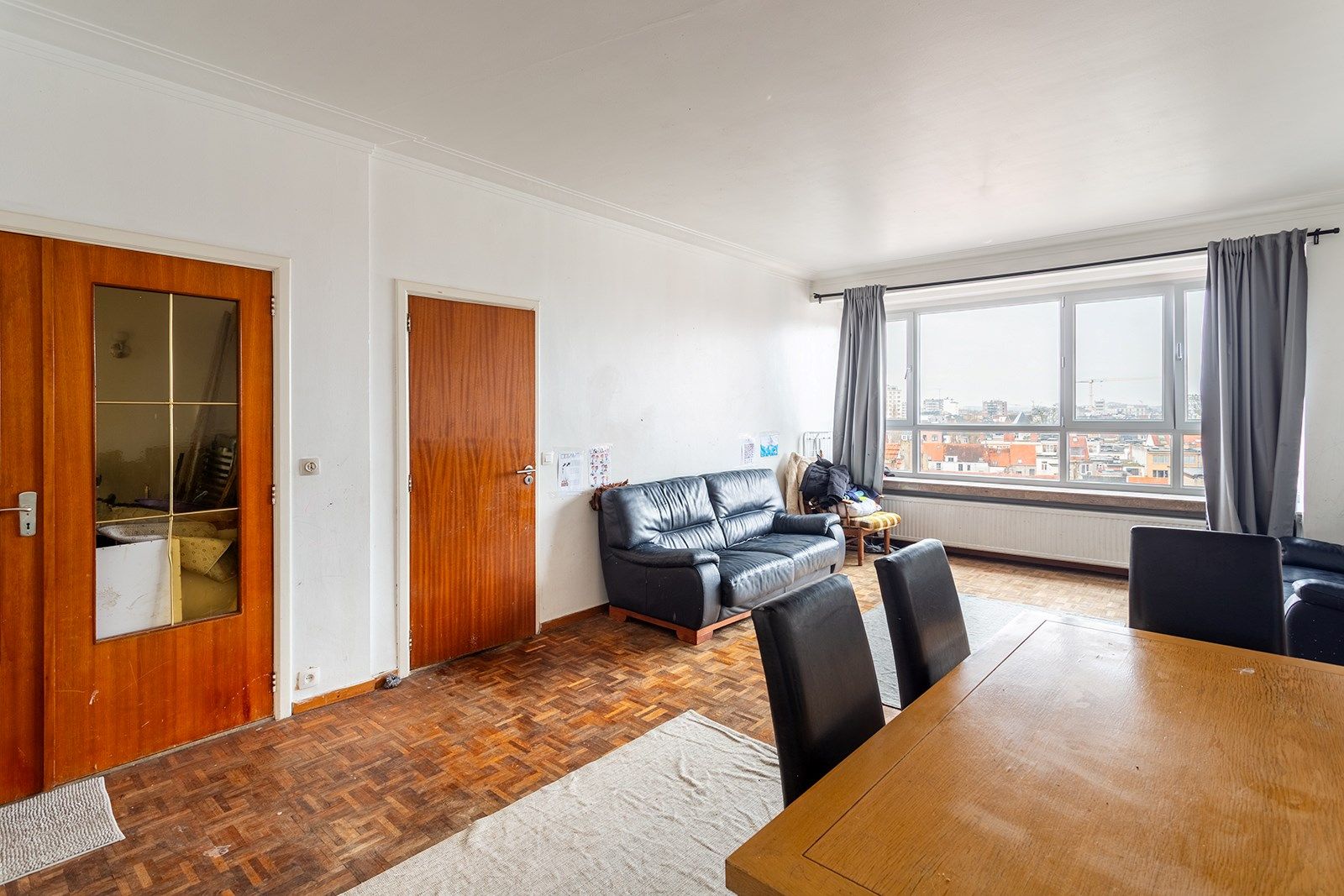 Instapklaar en ruim appartement met 2/3 slpks en terras foto 2