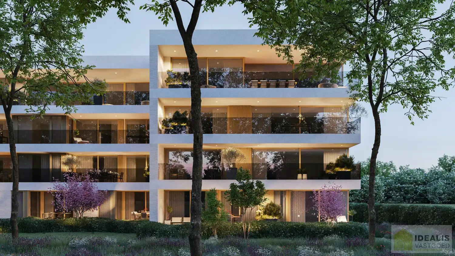 PENTHOUSE EMILIAN foto {{pictureIndex}}