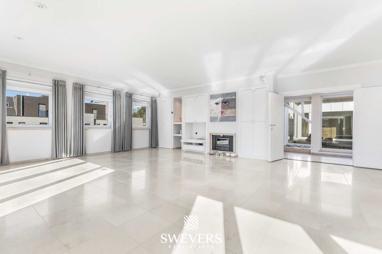 Exclusief luxueus appartement met gigantisch terras en binnentuin gelegen in hartje Lummen ( 408 m2 ) foto 5