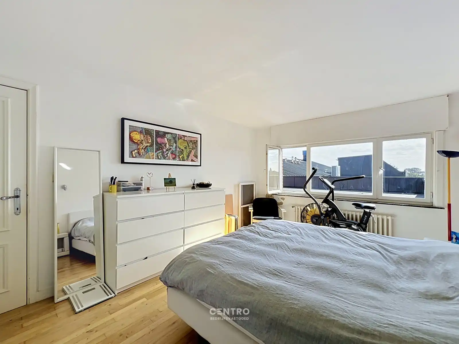 Ruimtelijk magazijn met toonzaal, kantoor en woonst te Lichtervelde, ideaal voor wonen én werken op een perceel van 1.002m²! foto 42