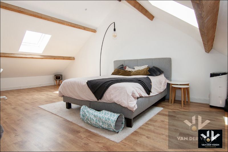 GEZELLIGE, DEGELIJK GERENOVEERDE GEZINSWONING foto 28