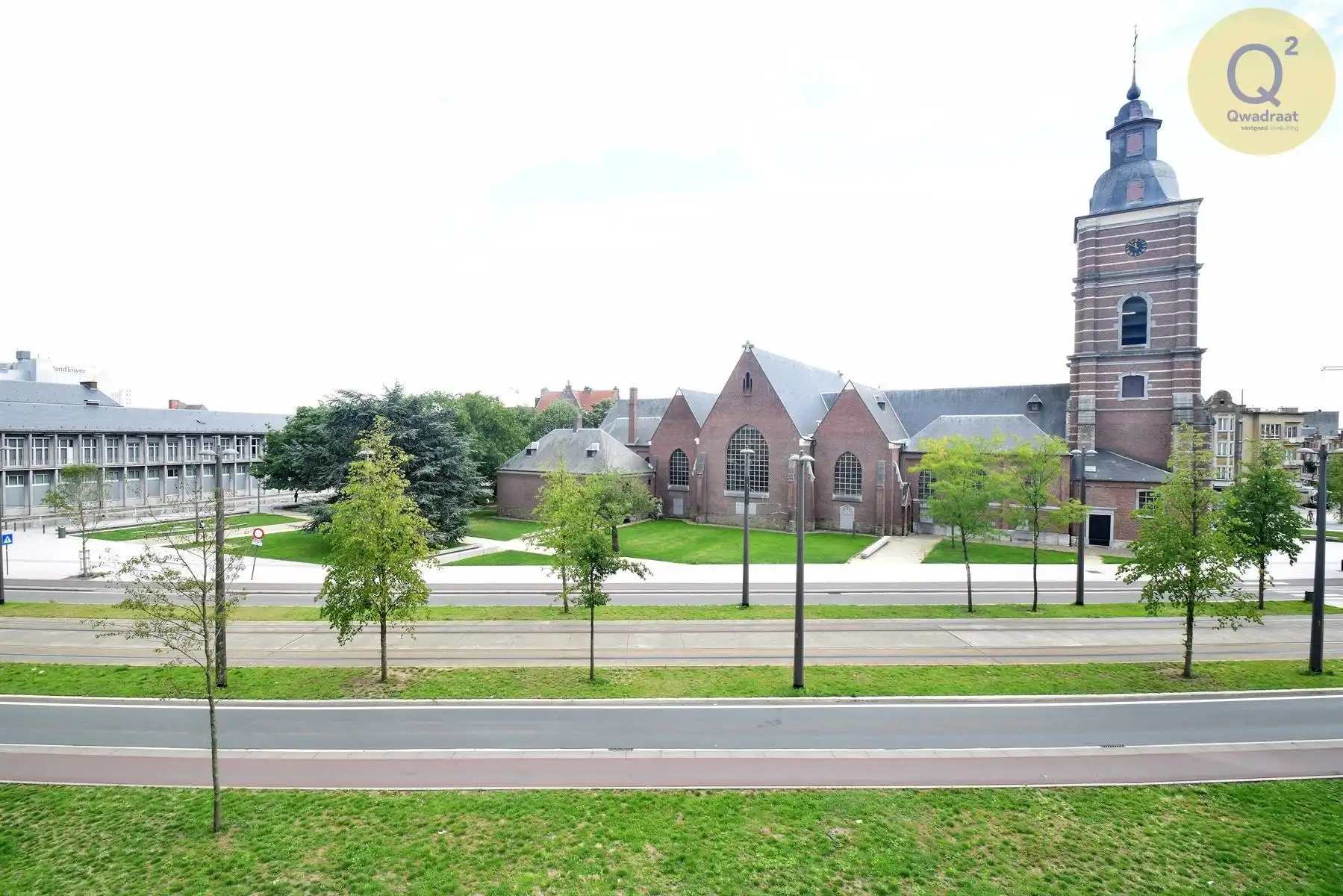 Riant opbrengsteigendom op de Bredabaan te Merksem foto 12