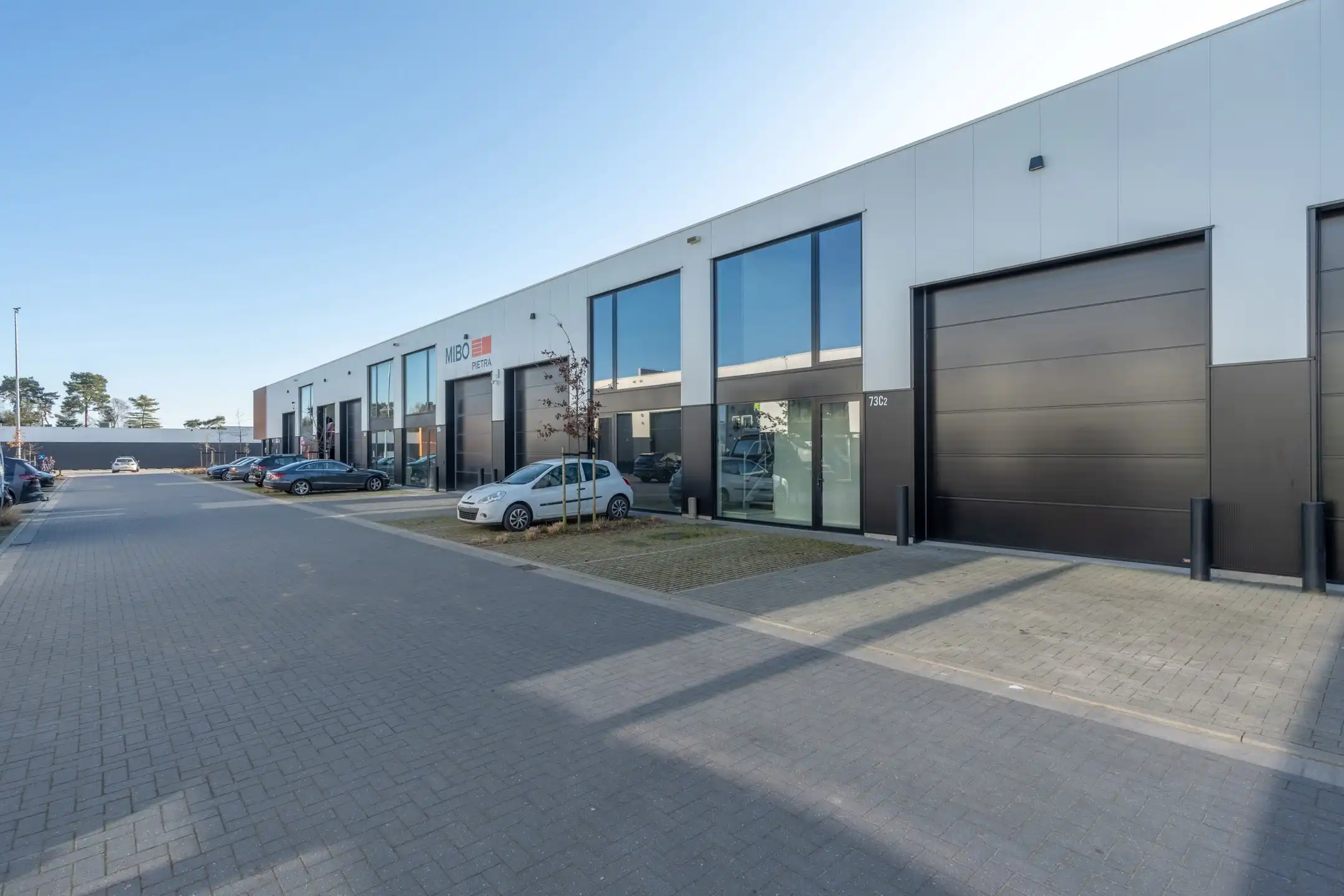 Nieuwbouw KMO-unit met twee autostaanplaatsen te Merksplas. foto 14