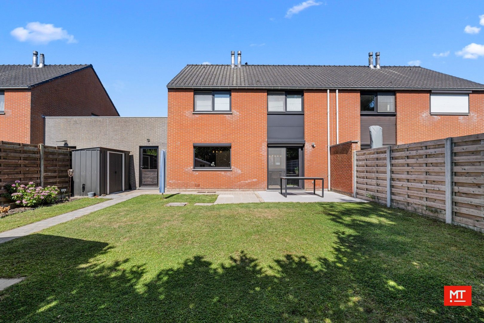 Instapklare woning met 3 slaapkamers, tuin en garage, gelegen in een rustige wijk in hartje Zonnebeke foto 18