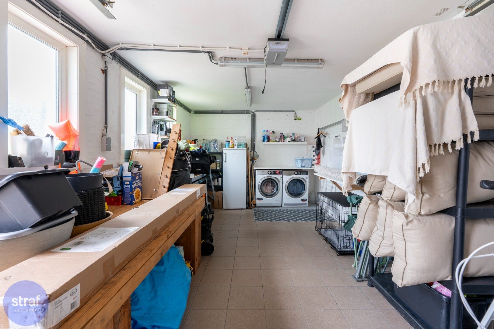Moderne halfopen bebouwing mét groen uitzicht! foto 9