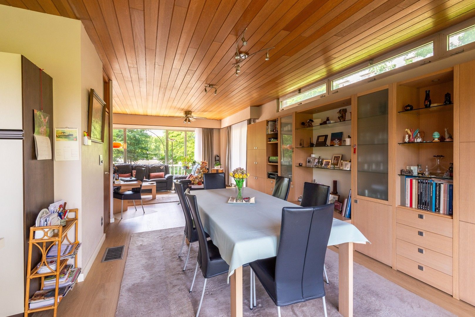 Prachtige HOB op het einde van een doodlopende straat in hart van het groene Linkeroever! foto 9
