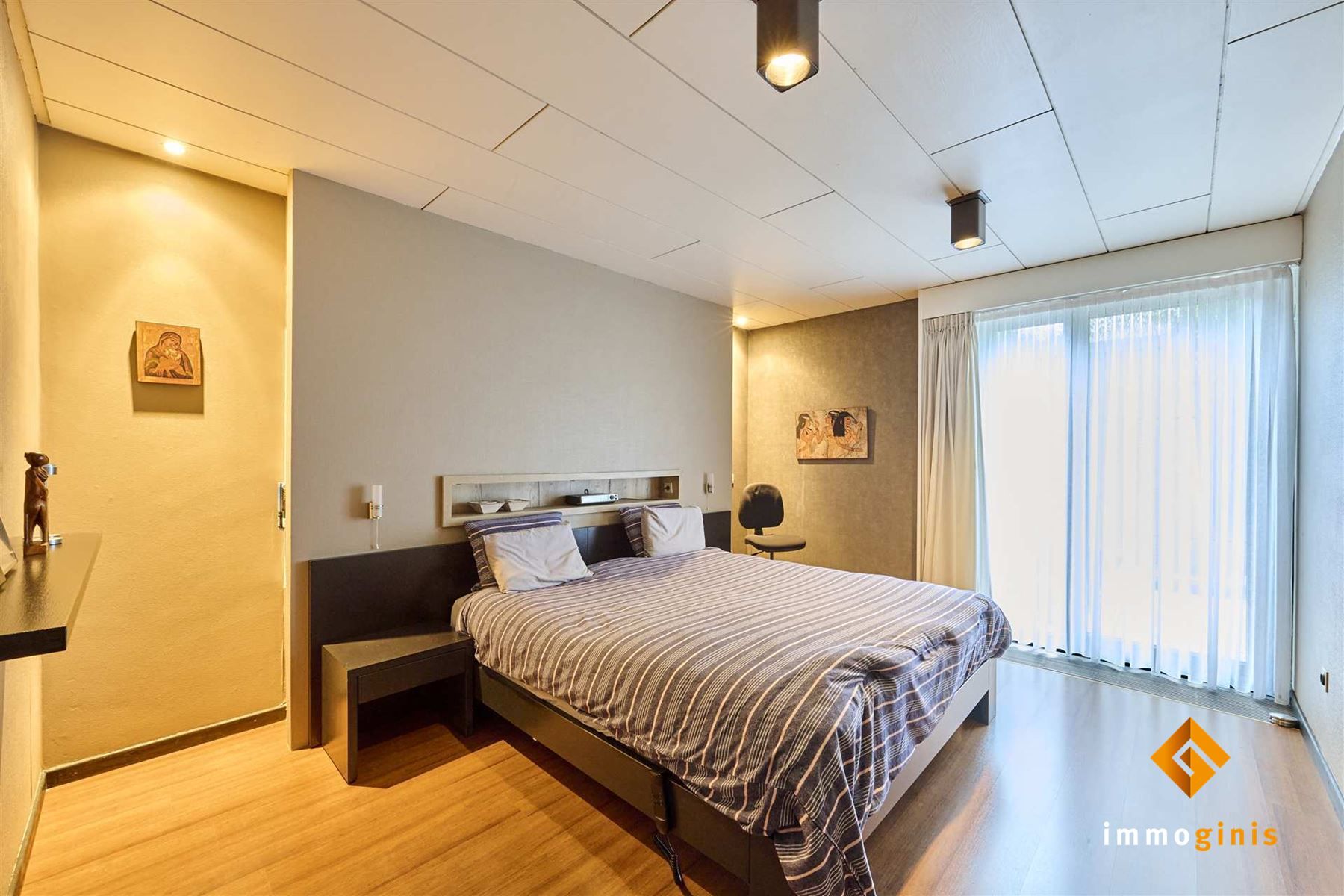 Zéér ruime woning op een mooi perceel van 17a82ca met 5 slaapkamers en uitbreidingsmogelijkheden op de eerste verdieping! foto 20