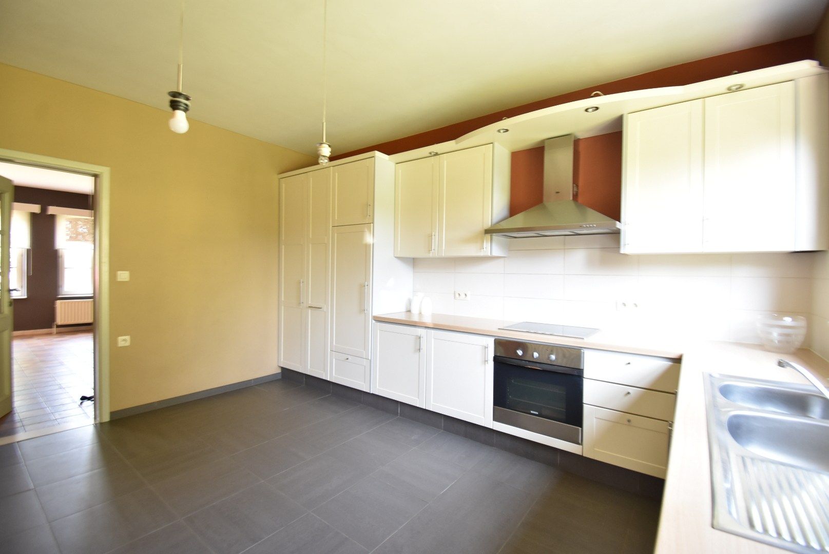 Ruime halfopen woning met 3 slaapkamers in Kiewit foto 11