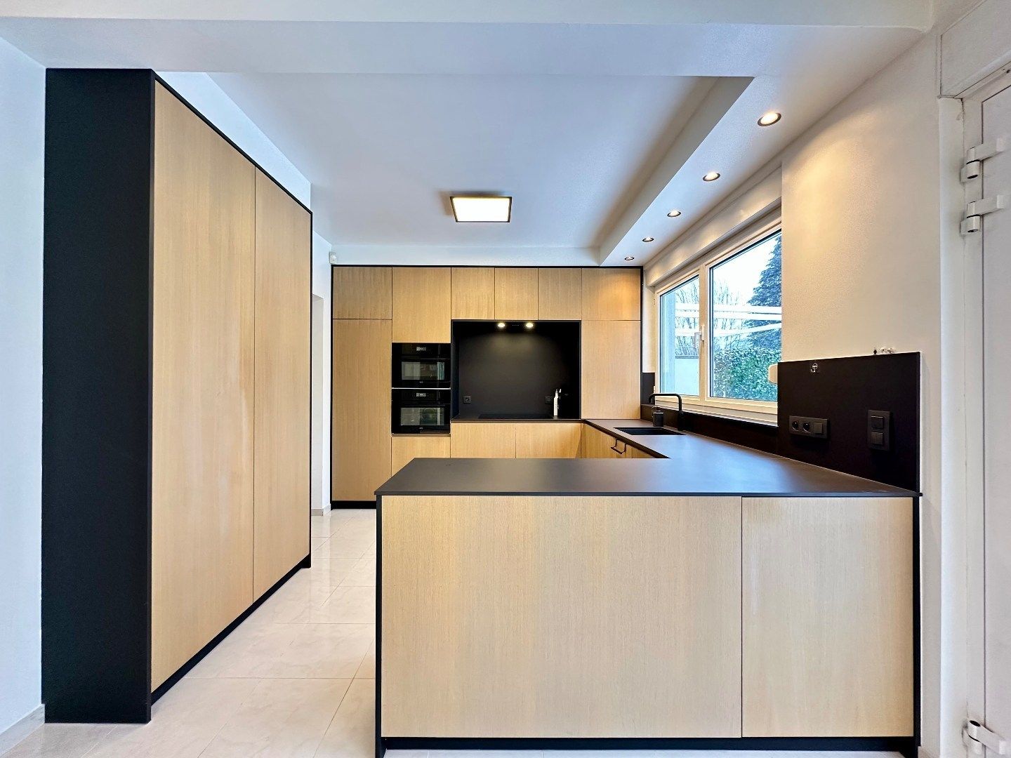 Unieke woning met tuin en 4 slaapkamers op topligging in Tongeren foto 7