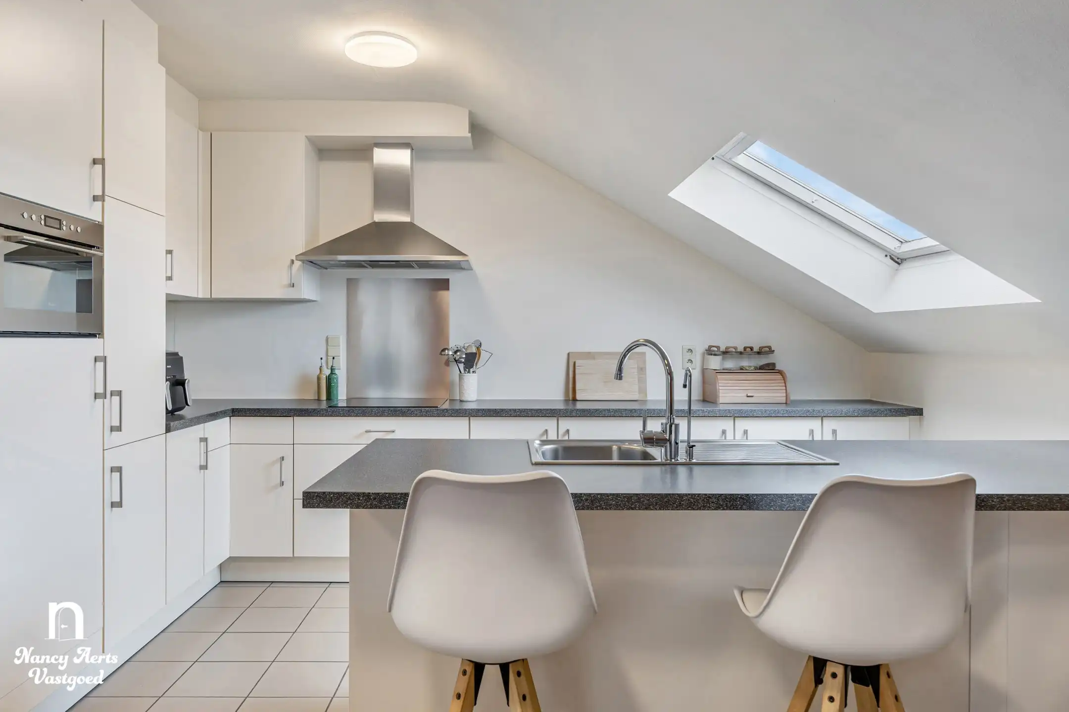 Comfortabel 1‑slaapkamerappartement met terras en parking foto 8