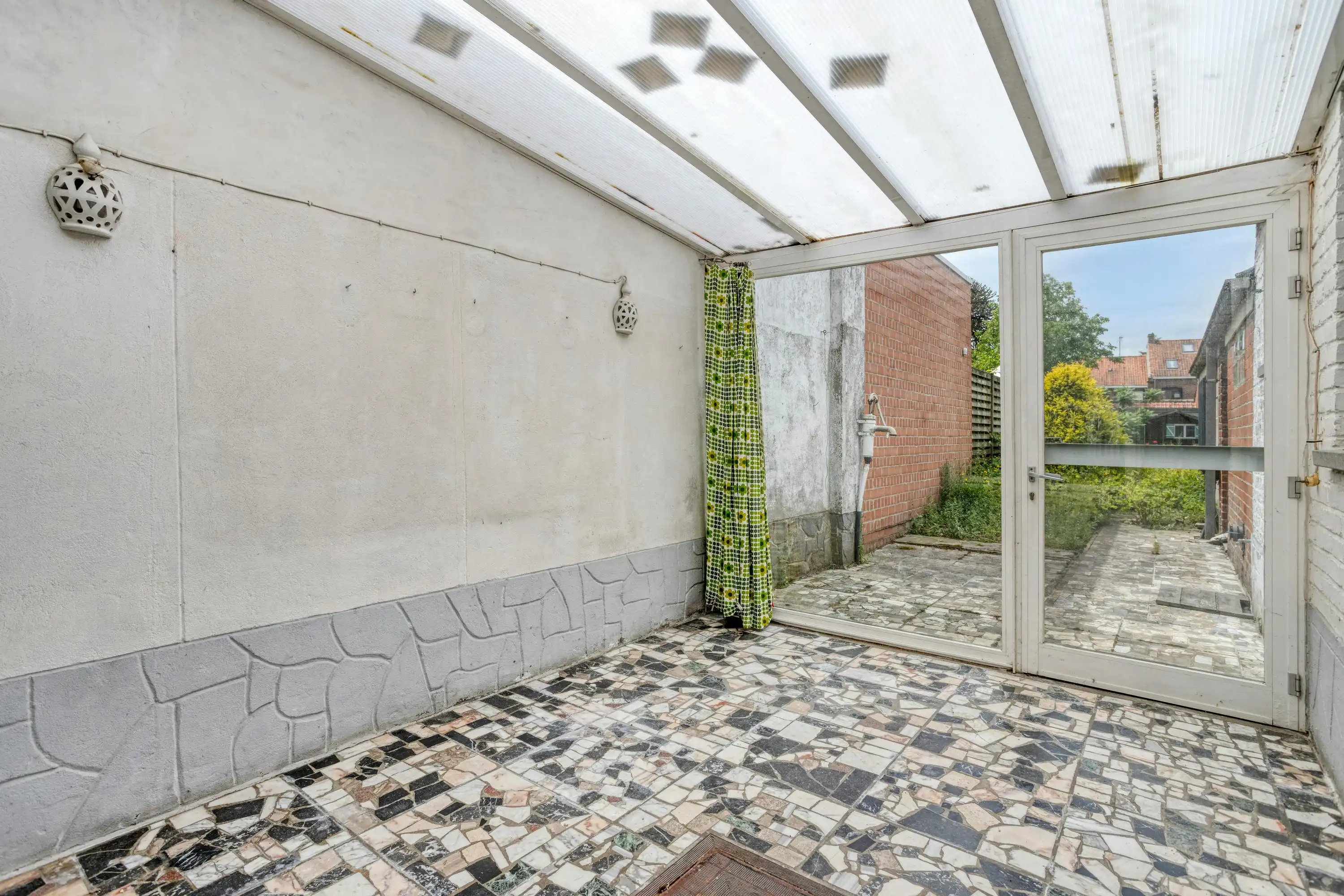 Karaktervolle renovatiewoning in Izegem met veel potentieel! foto 6