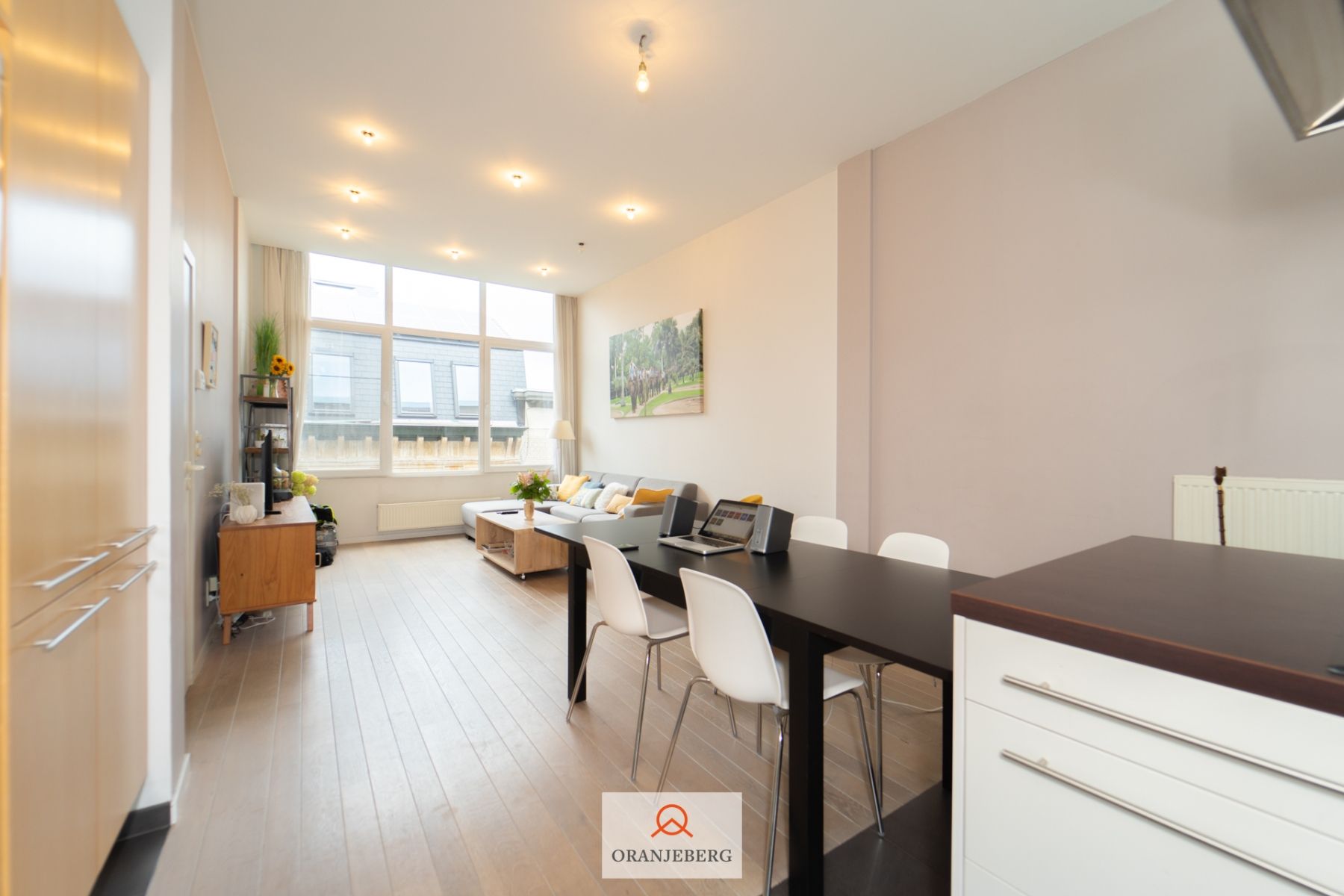 Mooi 2 slaapkamerappartement met uniek terras en autostaanplaats aan de Zuid foto 5