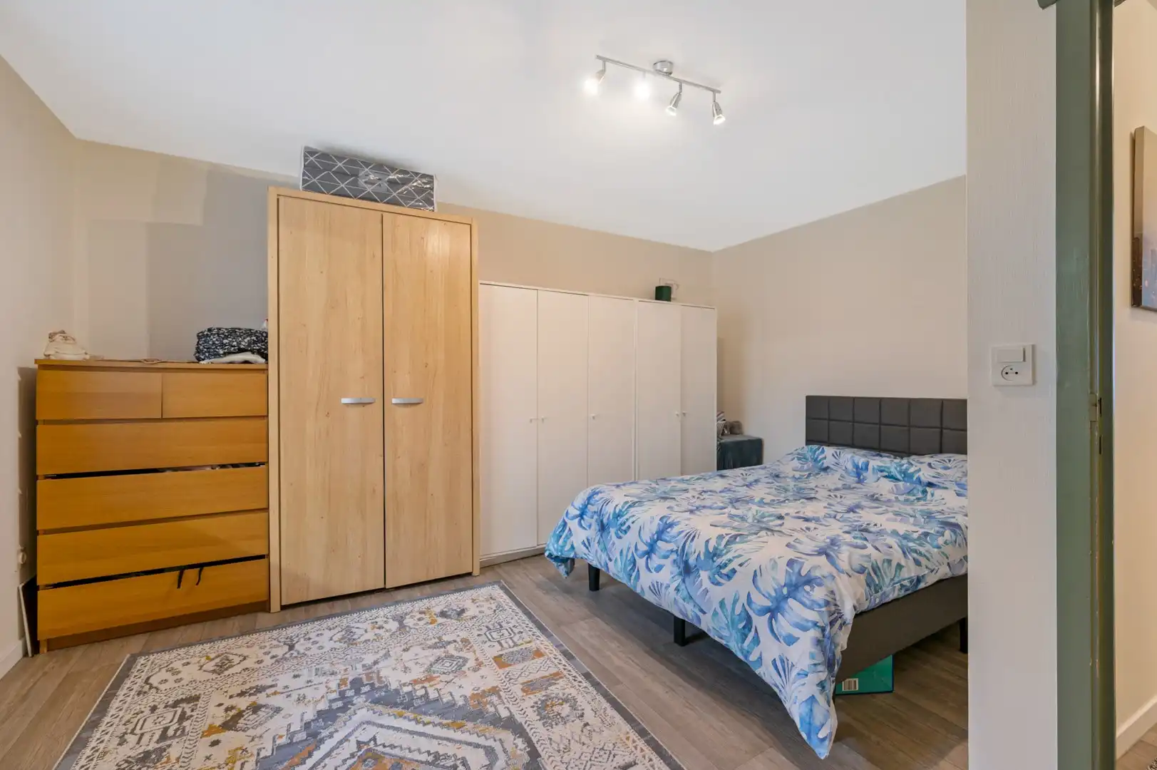 Gelijkvloers appartement met tuin foto 9