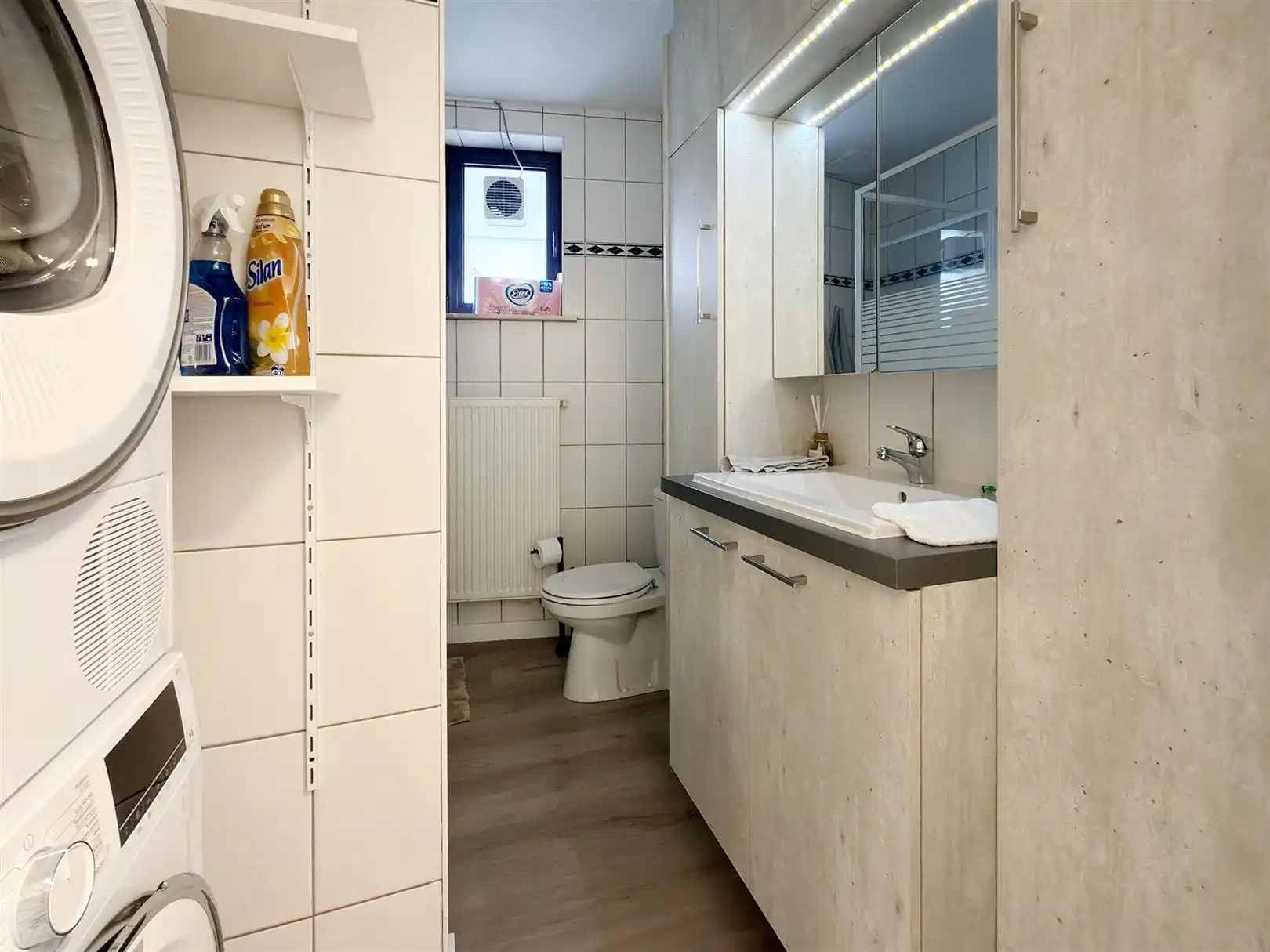 Handelsgelijkvloers, 3 appartementen en eigen parking!! foto 34