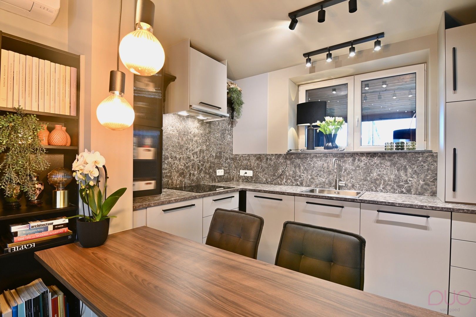 Instapklare, volledig gerenoveerde designwoning – inclusief inboedel aan meerprijs foto 9