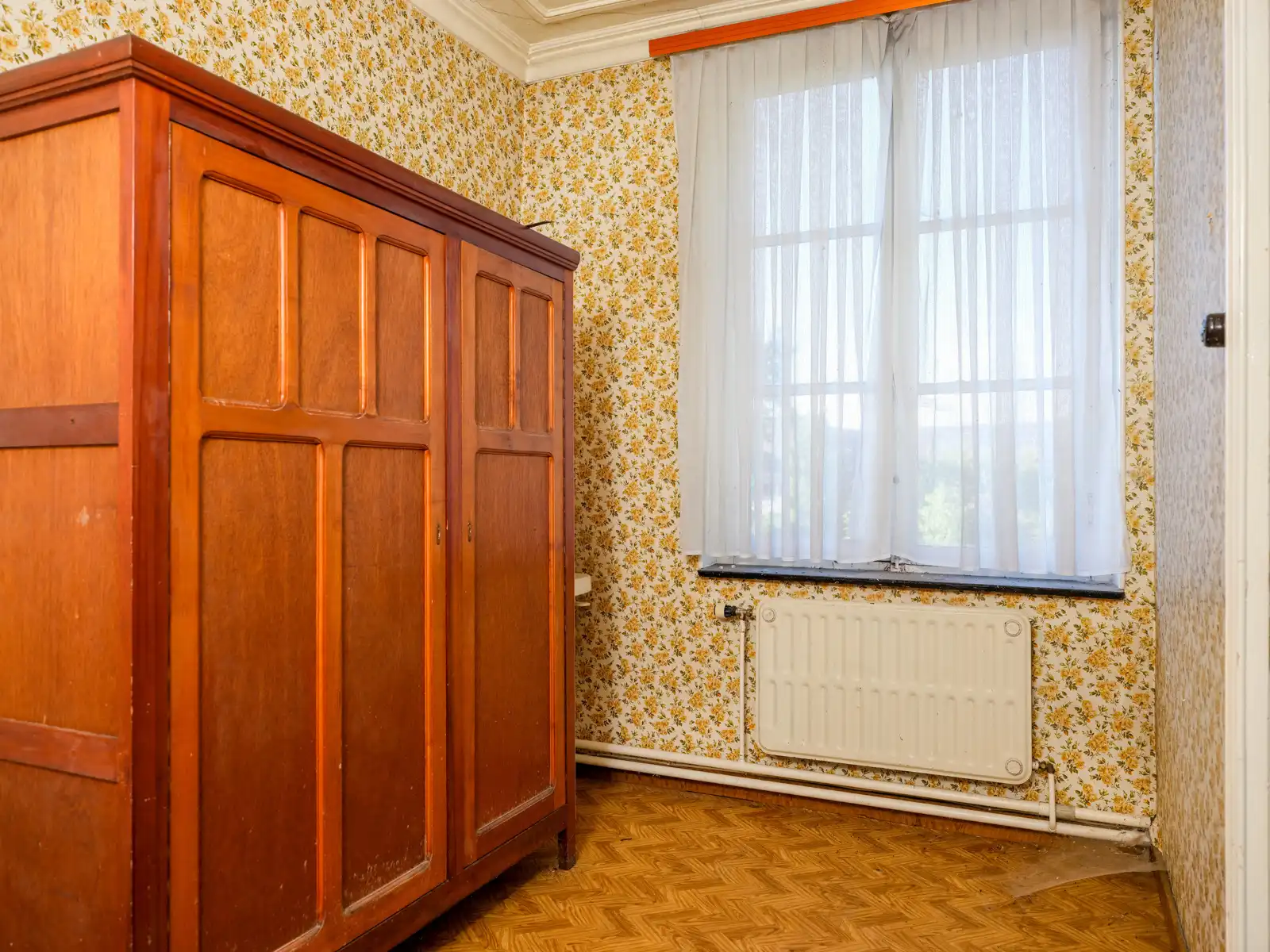 Zeldzame pastorie met monumentale tuin en commerciële potentie foto 33