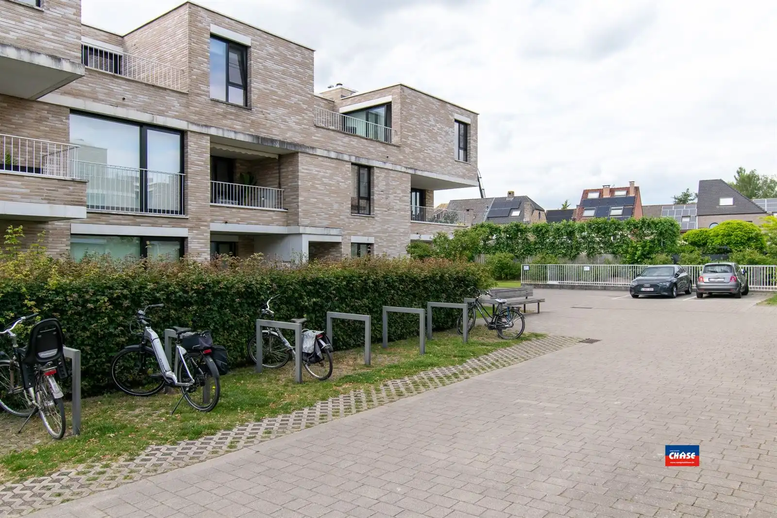 Assistentiewoning met ruim terras en autostaanplaats foto 15